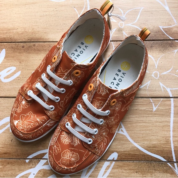 Vionic Beach Printed Slip-on Shoes Size 8 Wide - Picture 2 of 9